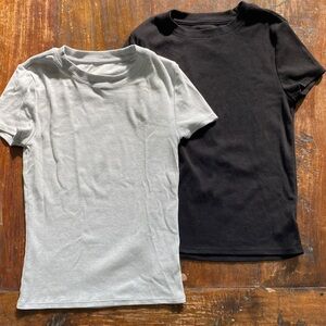 No Boundaries Black and Gray T-Shirt Set (Bundle of 2)